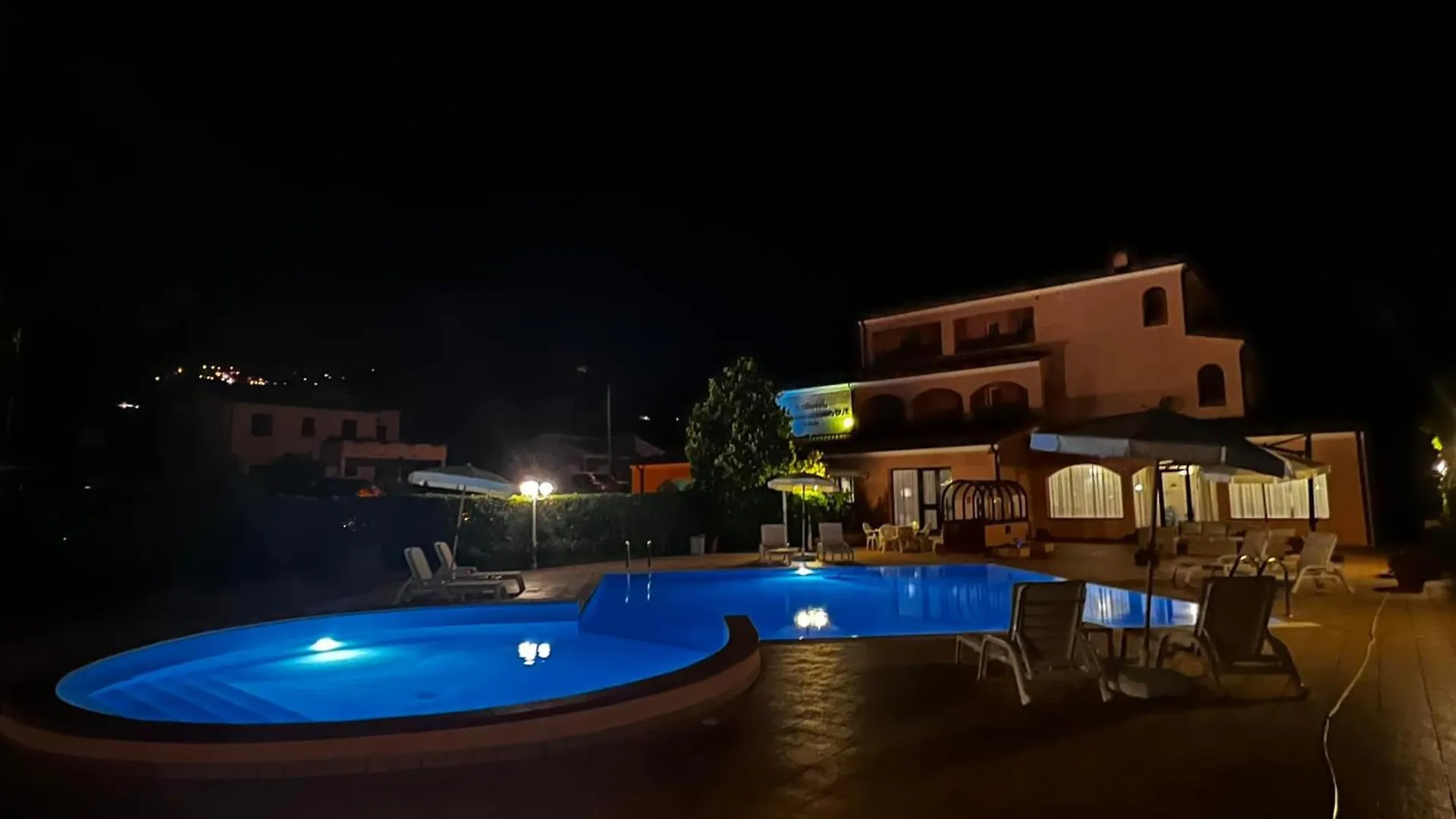 Arthotel Gabbiano Azzurro Due Marciana Marina  Italy